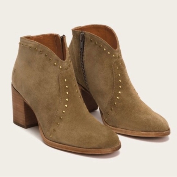 Frye "Nora" Studded Ankle Boots Short Tan Suede Block Heeled | Women's Size 8B - Picture 2 of 14